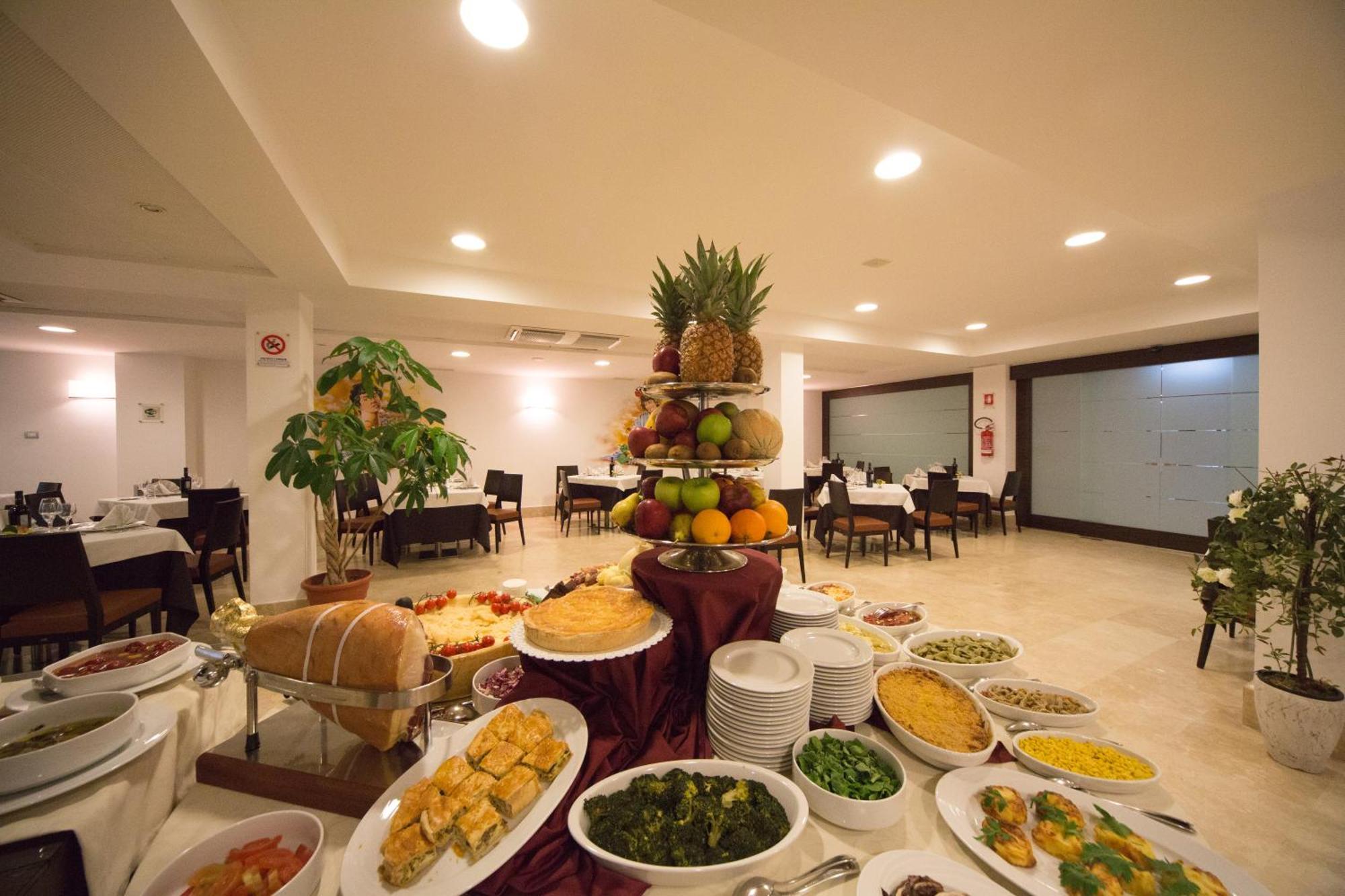 Centrum Palace Hotel & Resorts Καμπομπάσο Εξωτερικό φωτογραφία