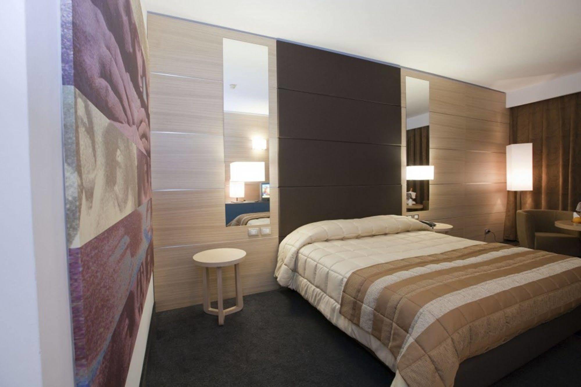 Centrum Palace Hotel & Resorts Καμπομπάσο Εξωτερικό φωτογραφία