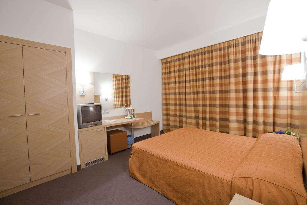 Centrum Palace Hotel & Resorts Καμπομπάσο Δωμάτιο φωτογραφία